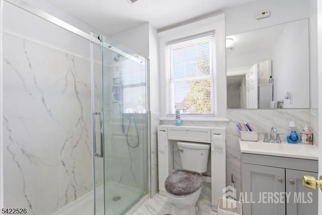 140 Grove Avenue, Woodbridge Proper, NJ 07095