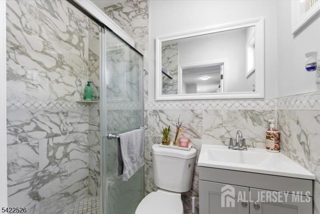 140 Grove Avenue, Woodbridge Proper, NJ 07095