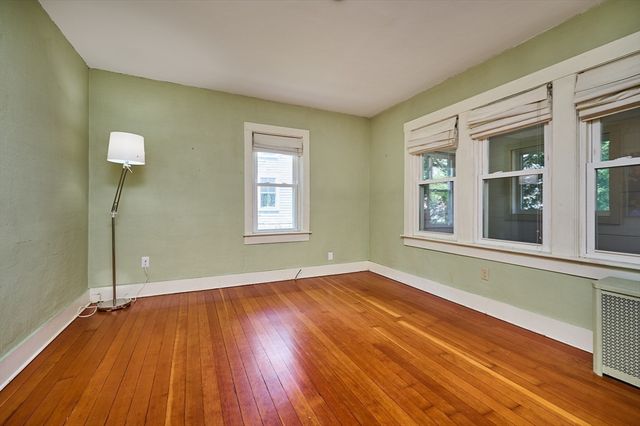 78 Ferry Street, Easthampton, MA 01027