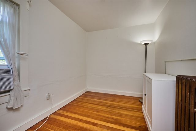 78 Ferry Street, Easthampton, MA 01027