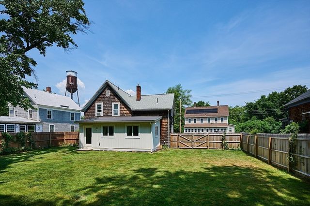 78 Ferry Street, Easthampton, MA 01027