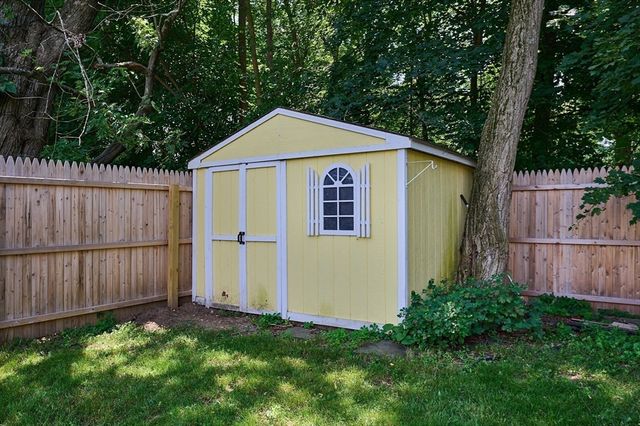 78 Ferry Street, Easthampton, MA 01027