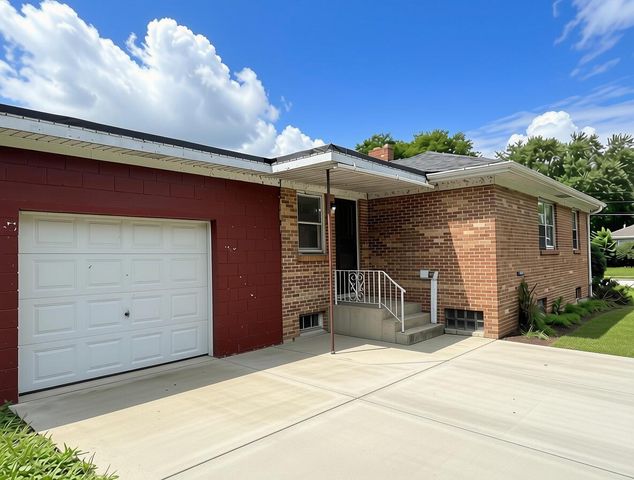 2025 Rupert BOULEVARD, Racine, WI 53405