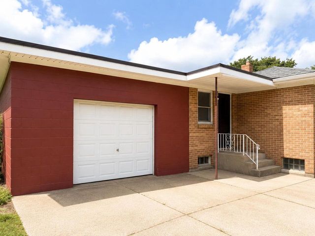 2025 Rupert BOULEVARD, Racine, WI 53405
