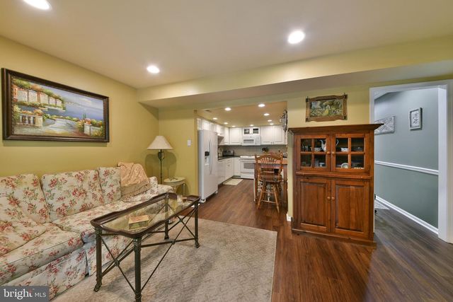 95 GOLF CLUB DR, Langhorne, PA 19047