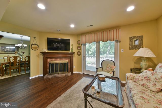 95 GOLF CLUB DR, Langhorne, PA 19047