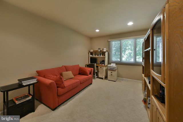 95 GOLF CLUB DR, Langhorne, PA 19047