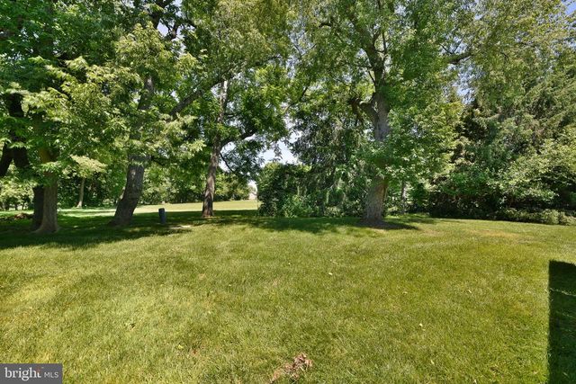 95 GOLF CLUB DR, Langhorne, PA 19047