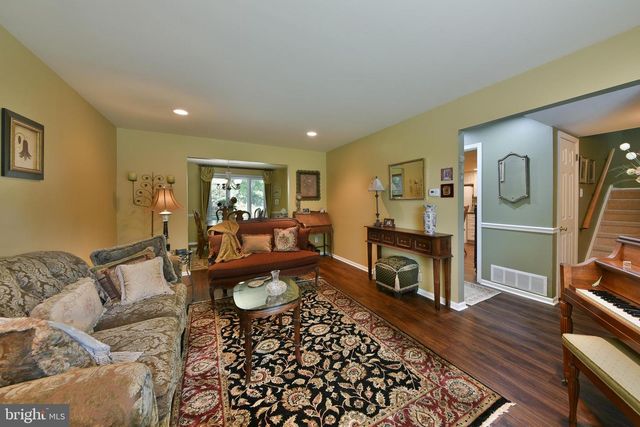 95 GOLF CLUB DR, Langhorne, PA 19047