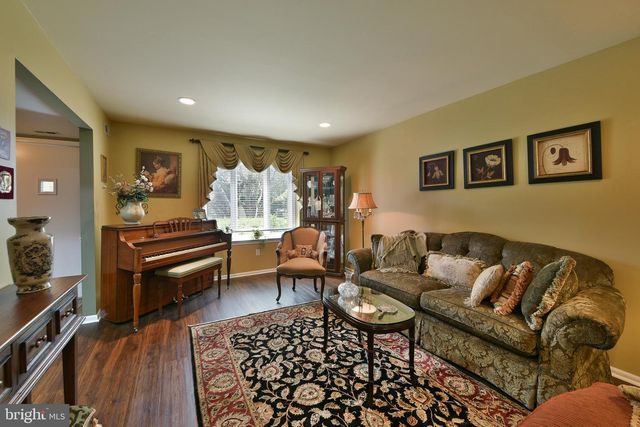 95 GOLF CLUB DR, Langhorne, PA 19047