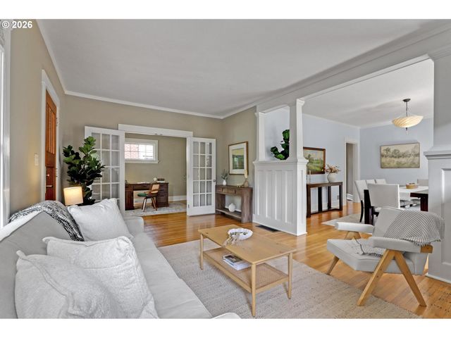 6014 Ne MALLORY Ave, Portland, OR 97211