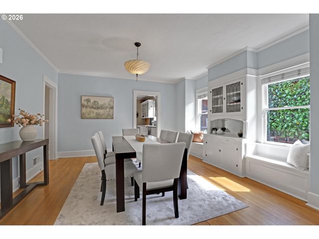 6014 Ne MALLORY Ave, Portland, OR 97211