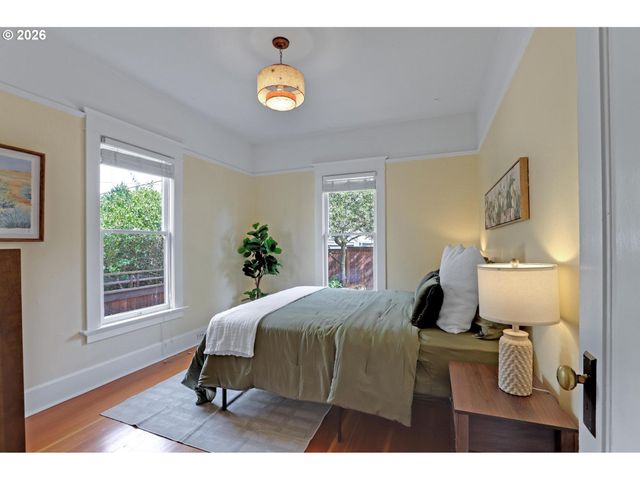 6014 Ne MALLORY Ave, Portland, OR 97211