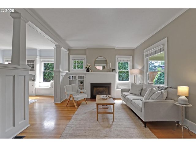 6014 Ne MALLORY Ave, Portland, OR 97211