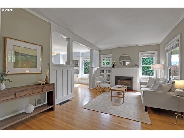 6014 Ne MALLORY Ave, Portland, OR 97211