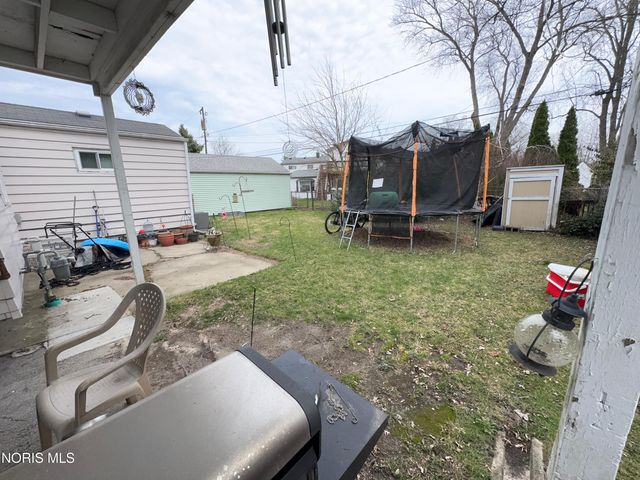 1339 Almon Avenue, Toledo, OH 43614