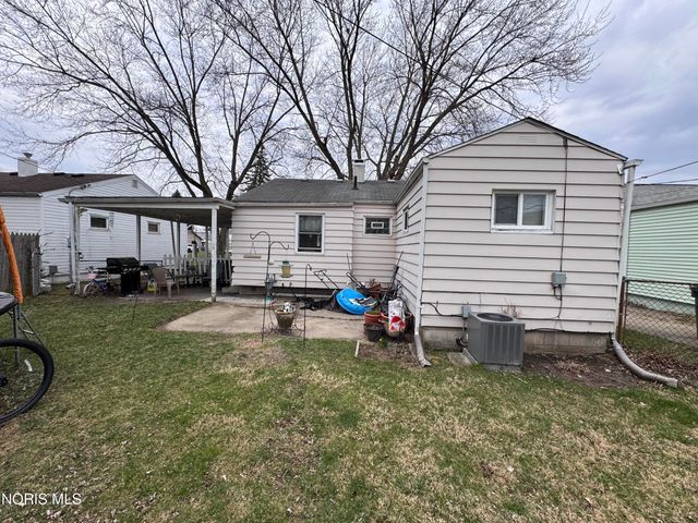 1339 Almon Avenue, Toledo, OH 43614