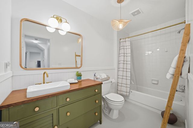 10250 Kinross Road, Roswell, GA 30076