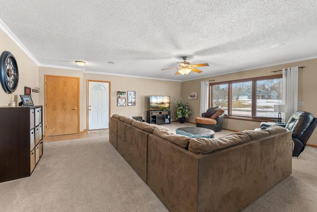 33584 Washington Street NE, Cambridge, MN 55008