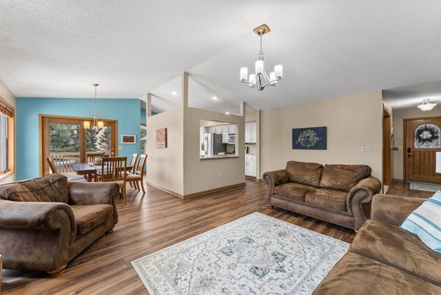 33584 Washington Street NE, Cambridge, MN 55008