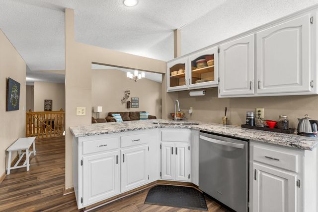 33584 Washington Street NE, Cambridge, MN 55008