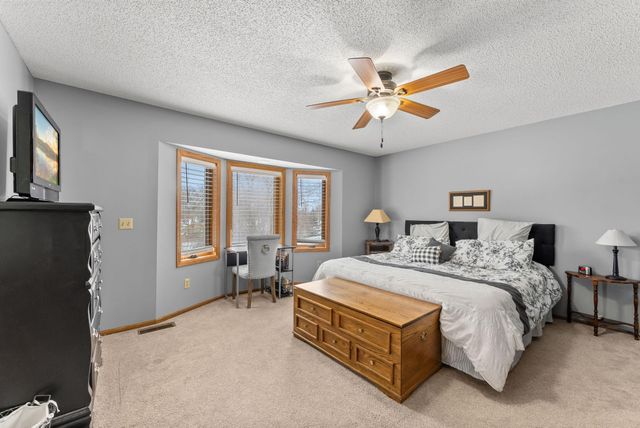 33584 Washington Street NE, Cambridge, MN 55008