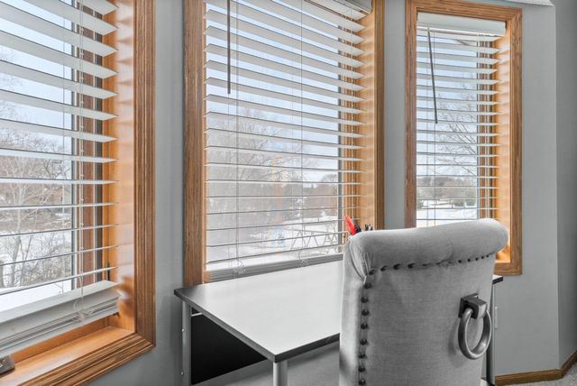 33584 Washington Street NE, Cambridge, MN 55008