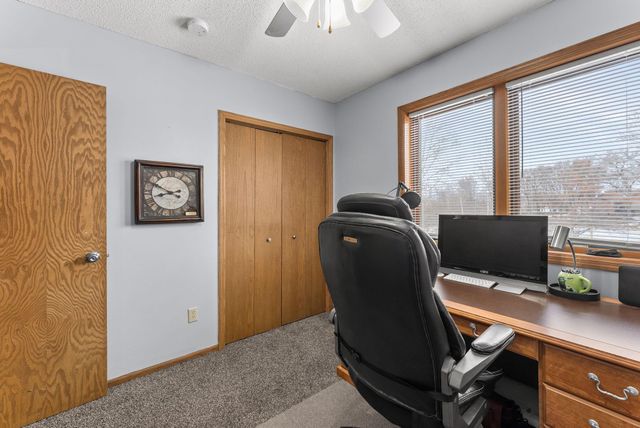 33584 Washington Street NE, Cambridge, MN 55008