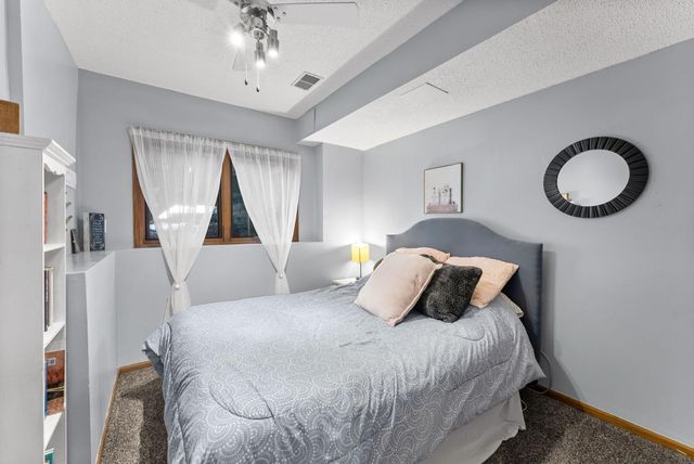 33584 Washington Street NE, Cambridge, MN 55008