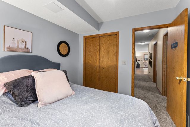 33584 Washington Street NE, Cambridge, MN 55008