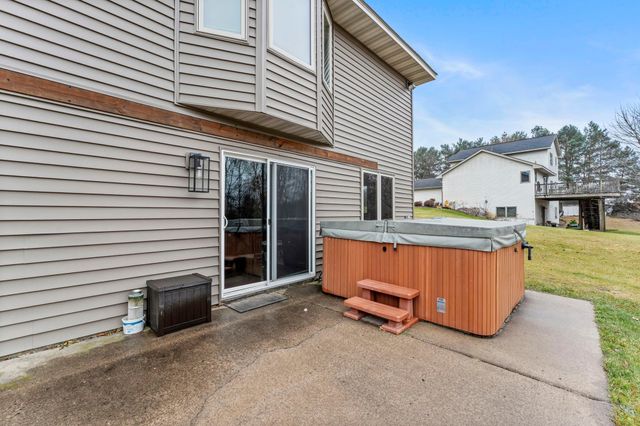 33584 Washington Street NE, Cambridge, MN 55008