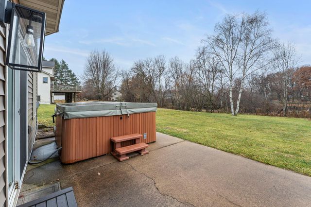 33584 Washington Street NE, Cambridge, MN 55008