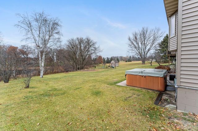 33584 Washington Street NE, Cambridge, MN 55008