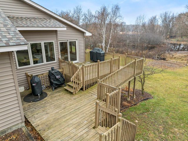 33584 Washington Street NE, Cambridge, MN 55008