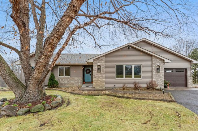 33584 Washington Street NE, Cambridge, MN 55008