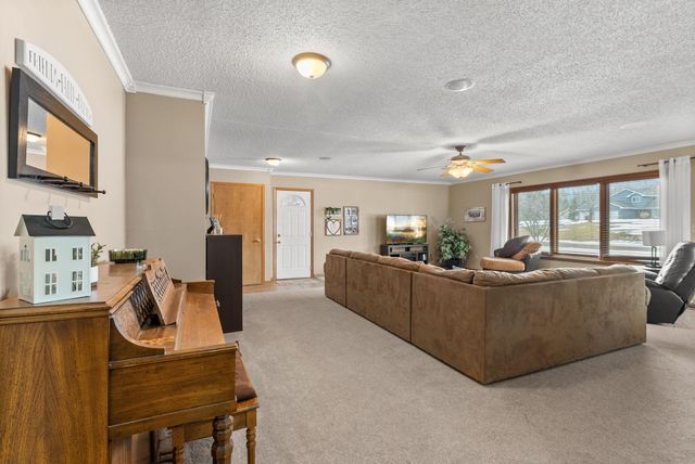 33584 Washington Street NE, Cambridge, MN 55008