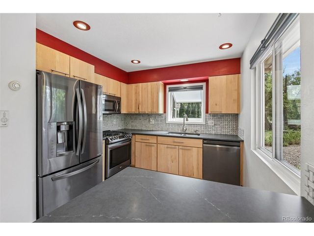141 Zephyr St, Lakewood, CO 80226
