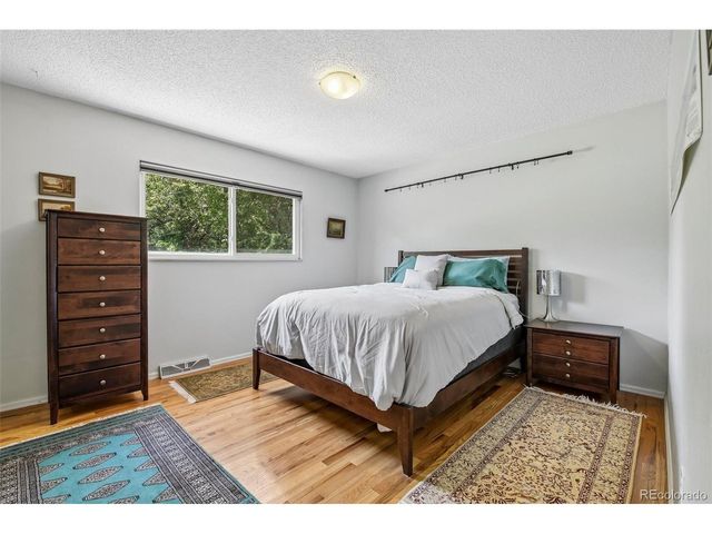 141 Zephyr St, Lakewood, CO 80226