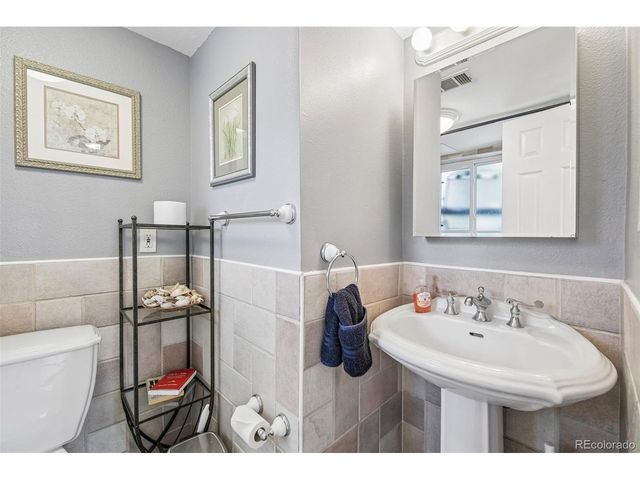 141 Zephyr St, Lakewood, CO 80226
