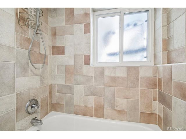 141 Zephyr St, Lakewood, CO 80226