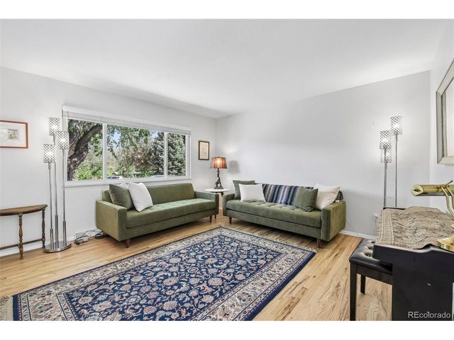 141 Zephyr St, Lakewood, CO 80226