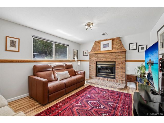 141 Zephyr St, Lakewood, CO 80226