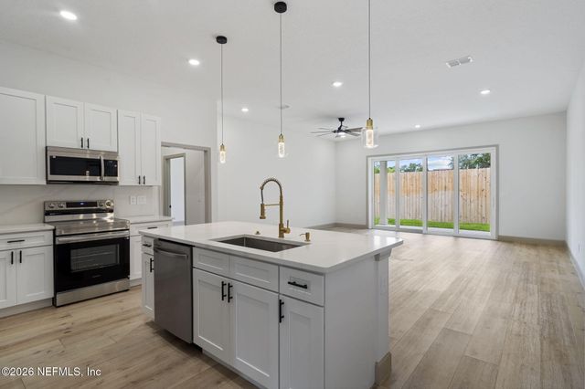 934 ANNA Avenue, Orange Park, FL 32073