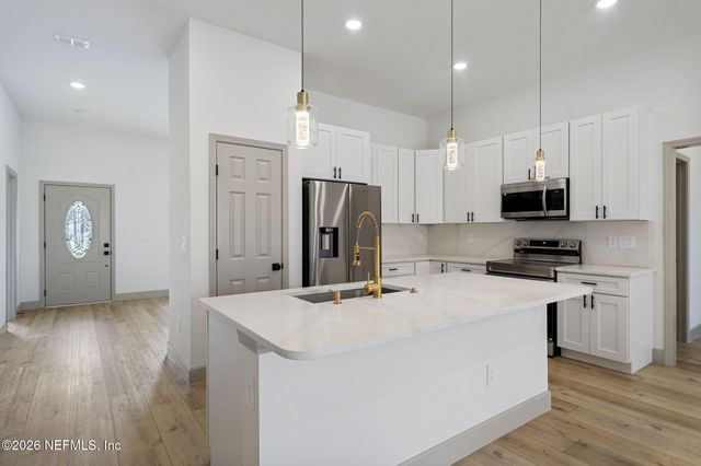 934 ANNA Avenue, Orange Park, FL 32073