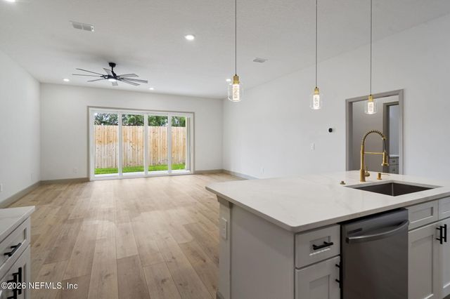 934 ANNA Avenue, Orange Park, FL 32073