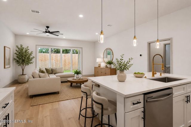 934 ANNA Avenue, Orange Park, FL 32073