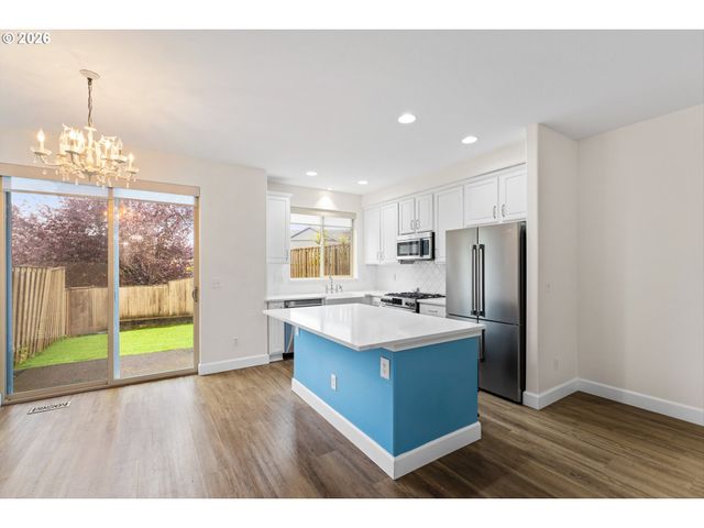 16415 Se PYRITE St, Damascus, OR 97089