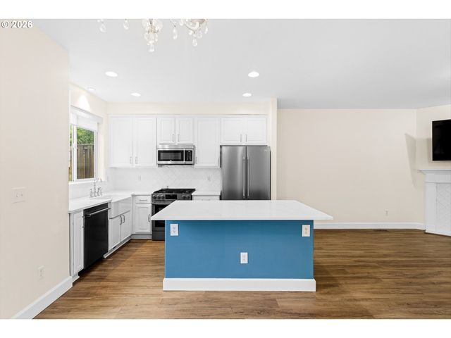 16415 Se PYRITE St, Damascus, OR 97089