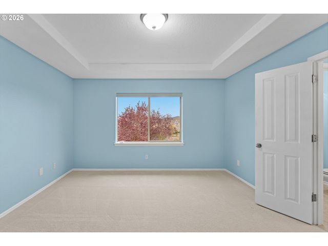 16415 Se PYRITE St, Damascus, OR 97089