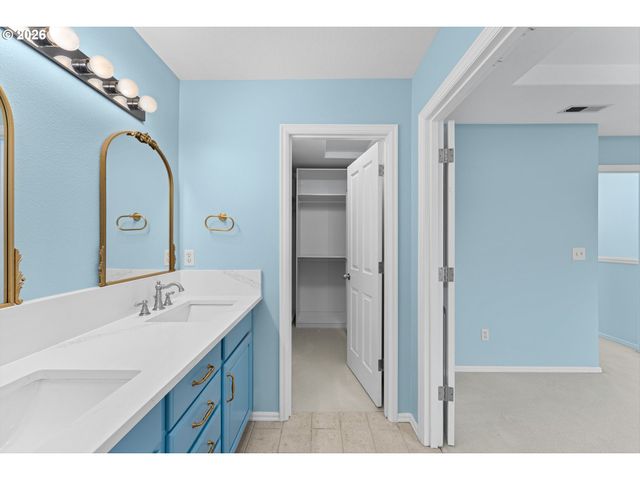 16415 Se PYRITE St, Damascus, OR 97089